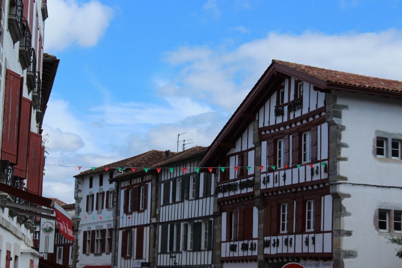 Découvrez le Pays Basque lors de votre séjour dans notre camping proche d'Espelette